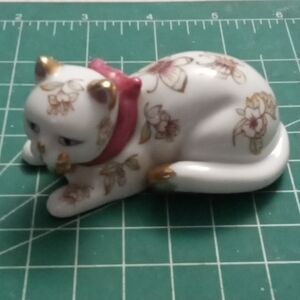 Vintage Floral Porcelian Cat Figurine W Butterflies Franklin Mint 1986 Kitten